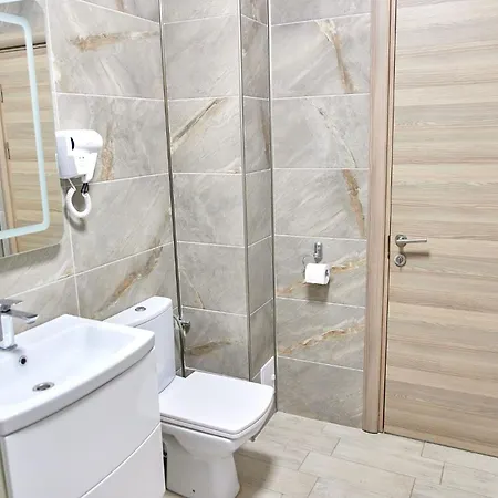 Malibu By Alz Năvodari