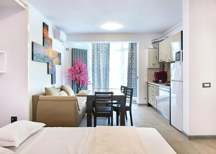 Malibu By Alz * Năvodari