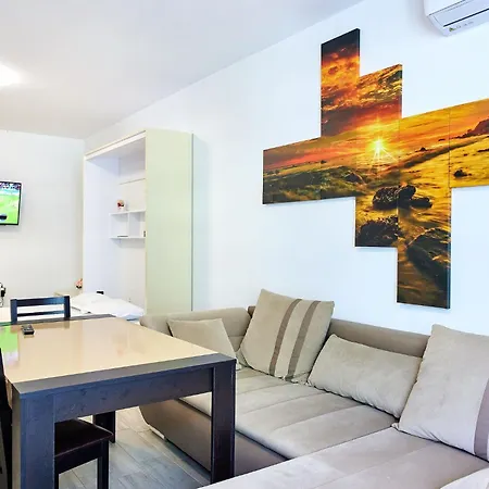 Malibu By Alz アパート ナボダリ