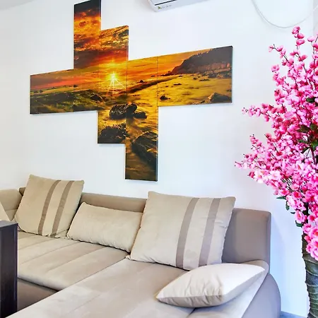 Malibu By Alz アパート