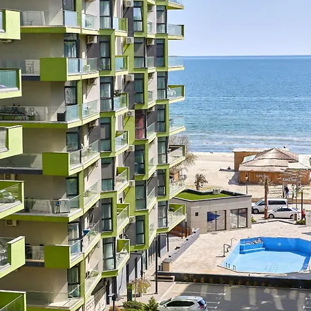 アパート Malibu By Alz