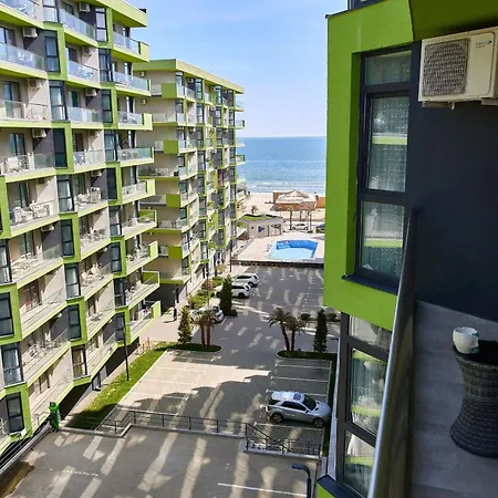 Malibu By Alz アパート